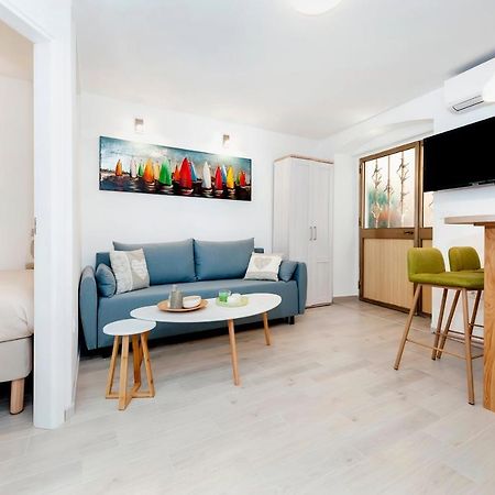 Apartment Amici With Terrace In Center Of Rovinj Eksteriør billede